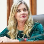 Ivana apresenta PEC que institui a governança pública na Bahia